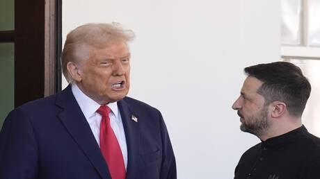 مسؤول أوكراني سابق: ترامب يطالب وزيلينسكي يماطل