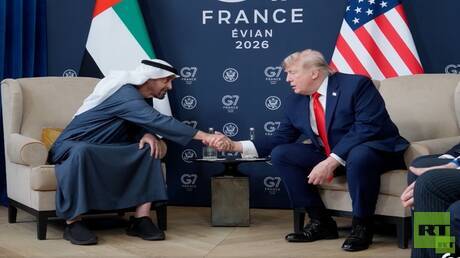ترامب يمازح الرئيس الإماراتي: عندما تكون بهذا الثراء يمكنك التحدث بصوت منخفض (فيديو)