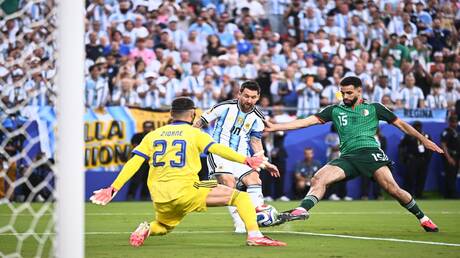 ليلة تاريخية لميسي.. هاتريك في شباك الجزائر تتوجه “هداف كأس العالم عبر التاريخ”