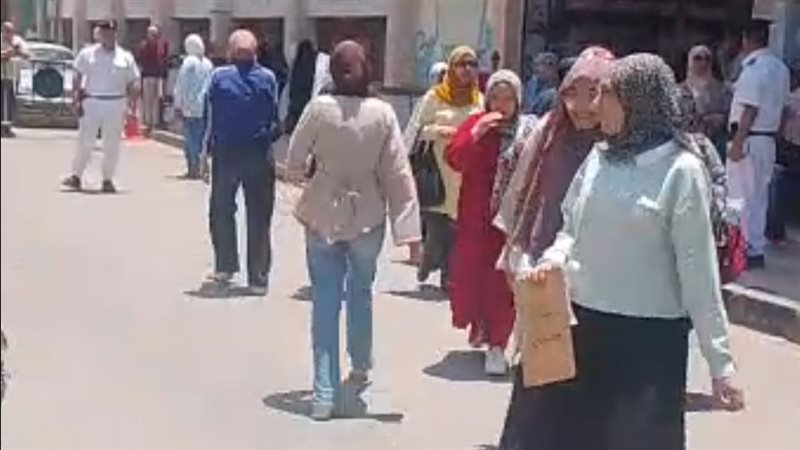 ارتياح طلاب الثانوية العامة بدمياط بسبب سهولة امتحاني التربية الدينية والوطنية