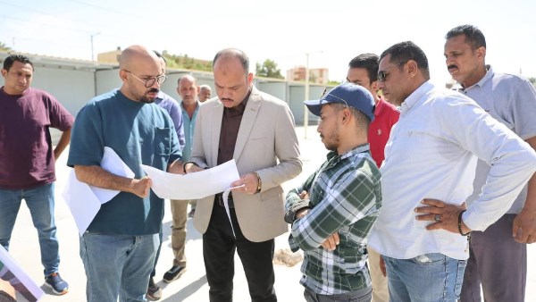 أخبار الوادي الجديد| نائب المحافظ يتفقد أعمال تطوير أرض المعارض.. وغرف عمليات التعليم تتابع الامتحانات
