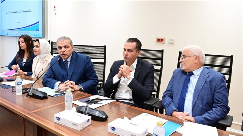 بسبب تأخر صرف المعاشات، رئيس هيئة التأمينات يقدم اعتذارا رسميا للنواب والمواطنين