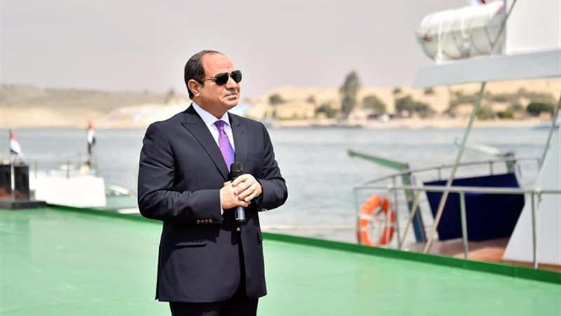 ثورة 30 يونيو.. السيسي يقود جهود إنقاذ الدولة وإعادة بناء مؤسساتها.. الانتقال من مرحلة مواجهة التحديات الوجودية إلى تشييد الجمهورية الجديدة.. وترسيخ الاستقرار وتحقيق التنمية الشاملة