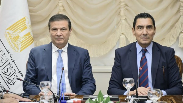 وزيرا الرياضة والزراعة يلتقيان مسؤولي الهيئة العامة لسباق الخيل لبحث  خطط تطوير رياضة وصناعة الخيل