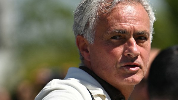 كشف الموعد.. ريال مدريد يستعد لتقديم مورينيو مدربًا للفريق