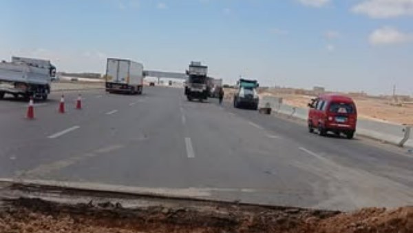 استجابة عاجلة لترميم هبوط أرضي بالطريق الدولي الساحلي في منطقة علوش