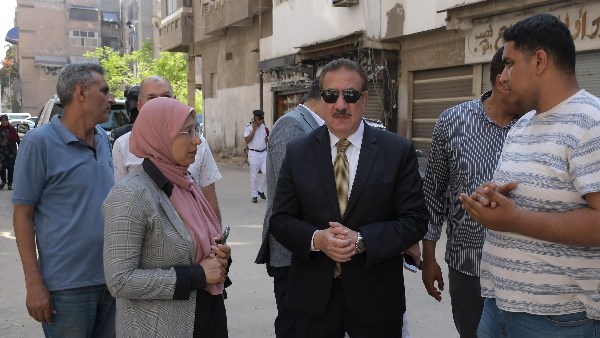 محافظ بورسعيد يتفقد أعمال تطوير ورفع كفاءة شارعي سوريا والسعودية