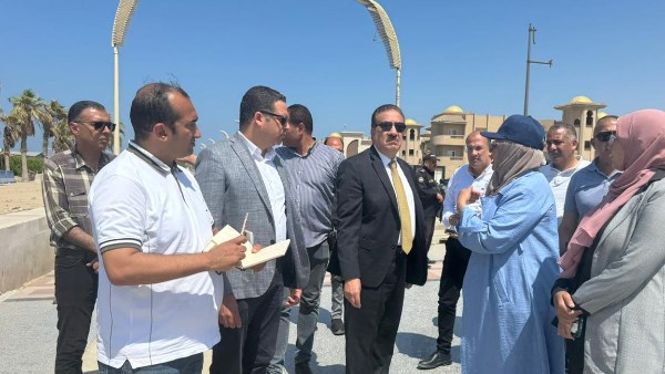 أبو ليمون يوجه بتكثيف أعمال التطوير الجارية بكورنيش وشاطئ بورسعيد