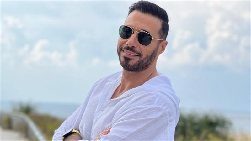 أحمد السعدني يستعين بمشهد من “سيب وأنا أسيب” للتعبير عن فرحة المصريين بفوز المنتخب