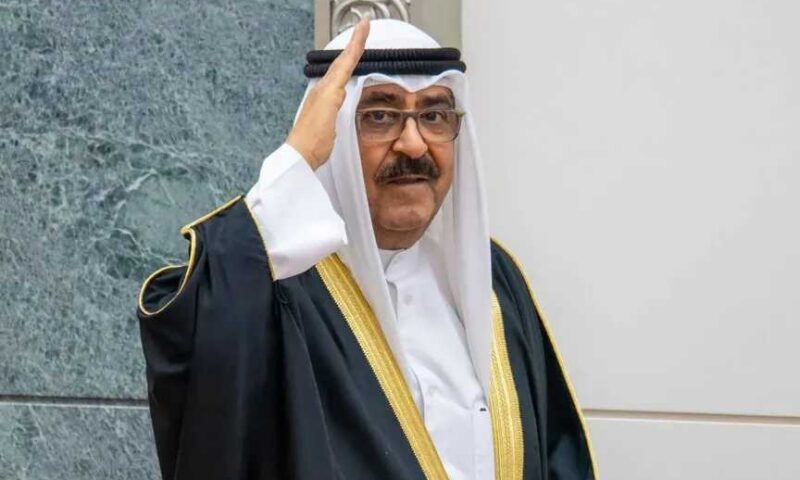 امير دولة الكويت يتلقى اتصالاً هاتفياً من رئيس مجلس الوزراء الهندى