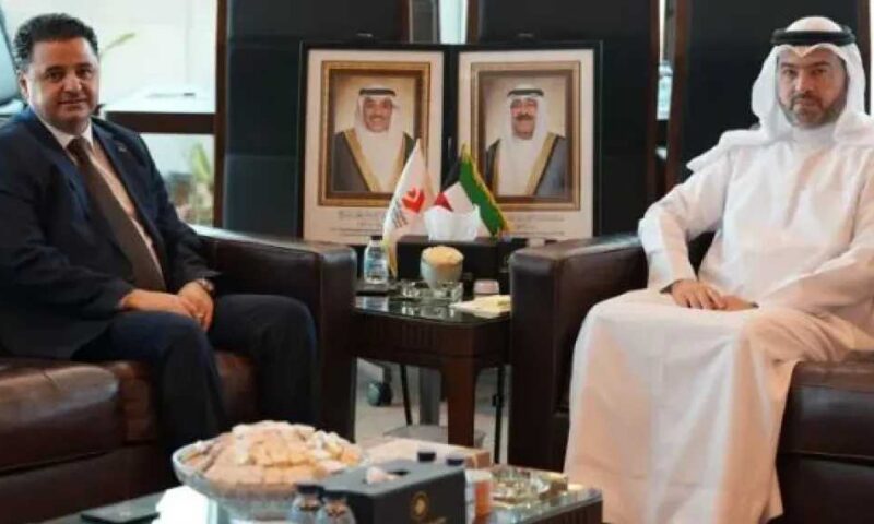 رئيس الهيئة العامة للطيران المدني الكويتى يبحث مع سفير الاردن لدى الكويت تعزيز التعاون المشترك