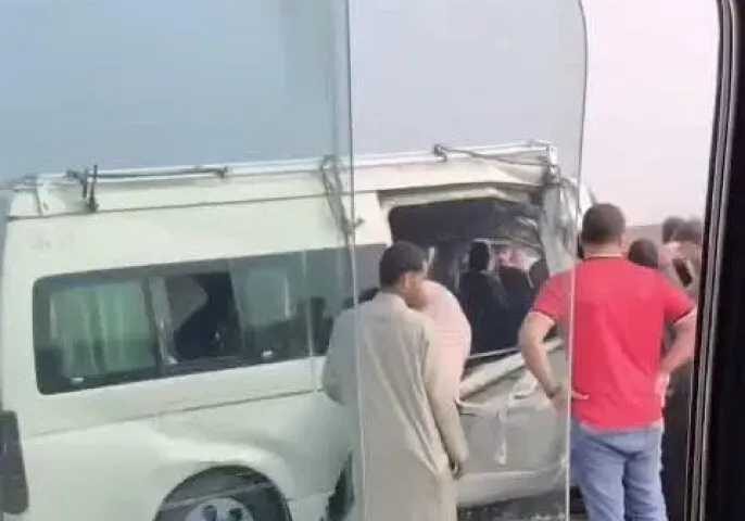 إصابة 19 شخص في حادث تصادم على الطريق الاقليمي