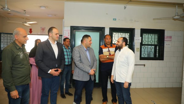 محافظ دمياط يشدد على تحقيق الانضباط الإداري داخل الوحدات الصحية