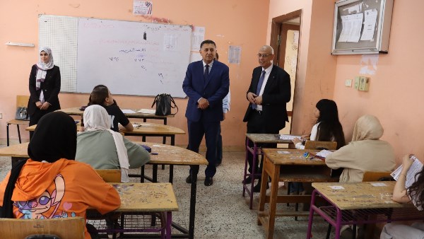 وسط إجراءات مشددة.. طلاب الشهادة الإعدادية يؤدون امتحانات الهندسة