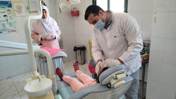 توقيع الكشف الطبي على 7558 مواطنًا خلال قوافل مجانية في كفر الشيخ