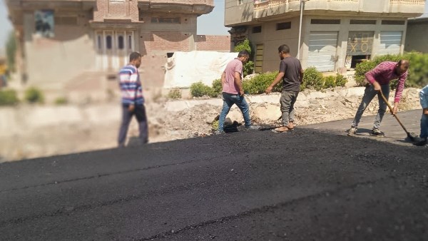 بطول 3 كيلو مترات.. رصف طريق عربان – فوة بكفر الشيخ