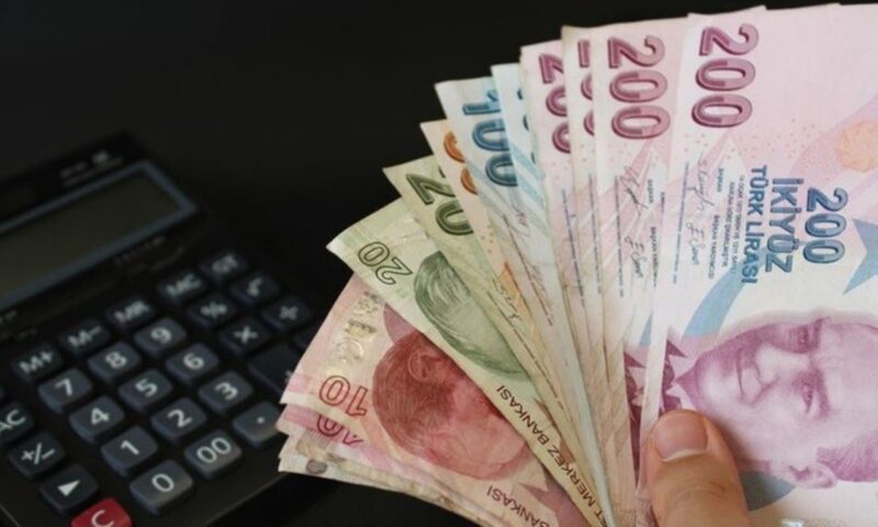 بسبب تكاليف الاقتراض.. صناعيو تركيا يطالبون بحزمة قروض خاصة عاجلة