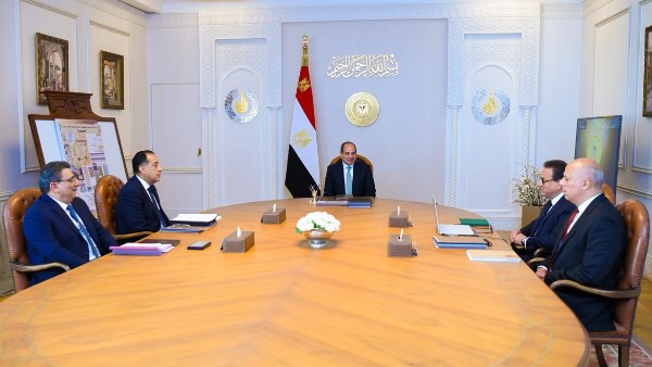 تحسين أجور العاملين بالإسعاف..الرئيس السيسي يوجه بمواصلة رفع كفاءة الخدمات الصحية