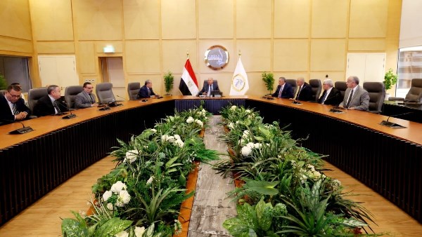 وزير النقل يترأس أعمال الجمعية العامة لشركة صيانة وخدمات السكك الحديدية