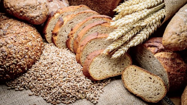 امنعوا الفينو.. طريقة عمل عيش الحبة الكاملة في البيت