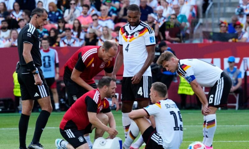 شلوتربيك مدافع ألمانيا يغيب عن بقية كأس العالم للإصابة