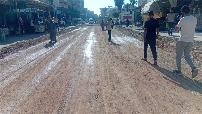 محافظ الإسكندرية: استمرار رصف الطرق لتحسين السيولة المرورية والارتقاء بجودة الخدمات المقدمة للمواطنين