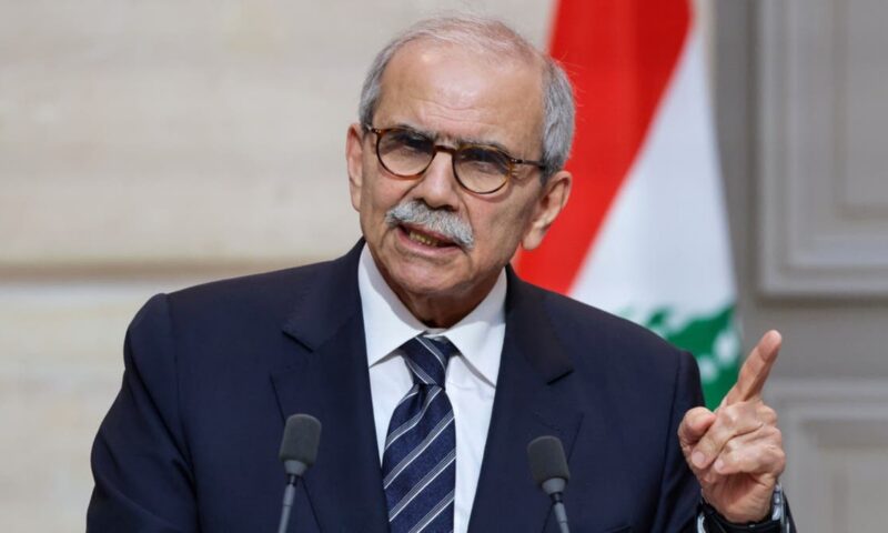 نواف سلام: مشكلتنا مع حزب الله سلاحه.. ونريد منه الوفاء بالتزاماته
