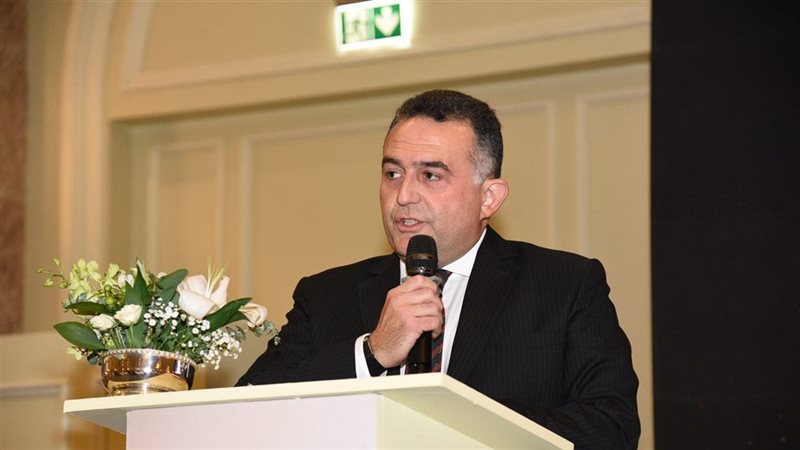 البورصة المصرية تحتفل بدق جرس التداول بمناسبة القيد المؤقت لـ 4 شركات حكومية ضمن برنامج الطروحات