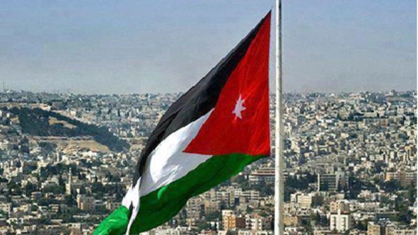 الحكومة الأردنية: أجواء المملكة تعرضت لخروقات بعدد من الصواريخ ‌