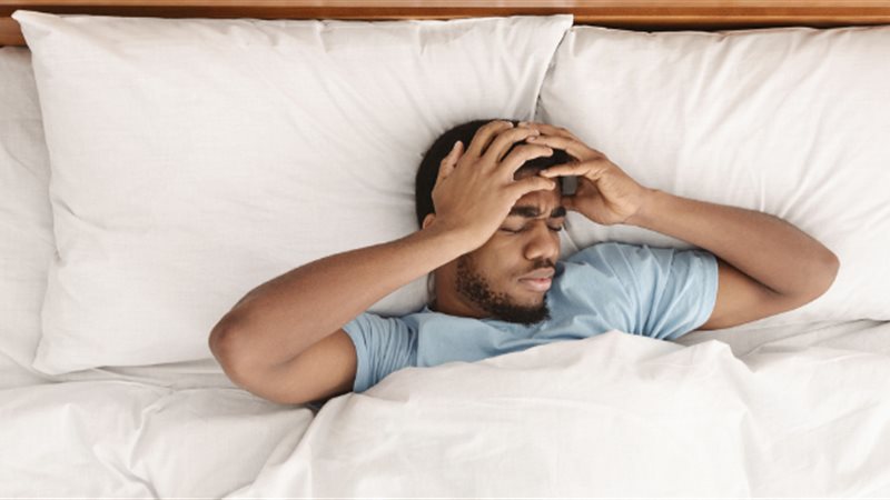 أسباب الاستيقاظ المتكرر أثناء الليل، تعرفي عليها