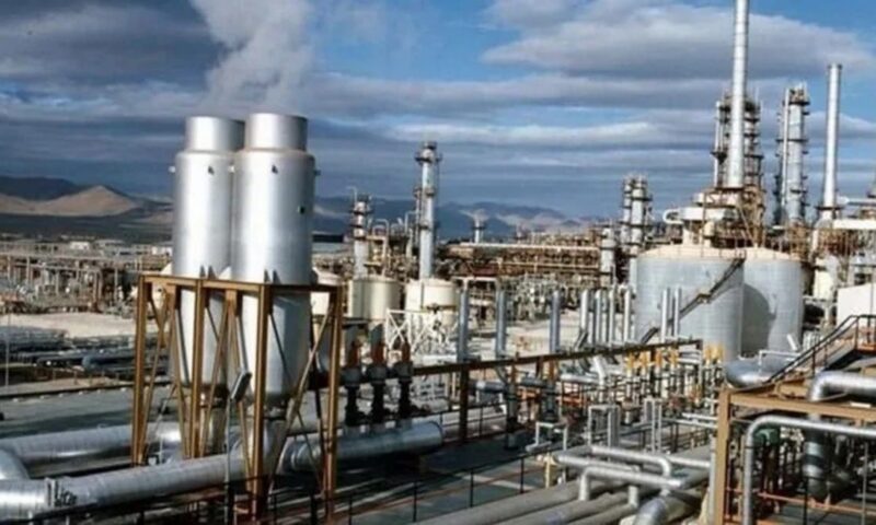 مصر ترفع توريدات الغاز الطبيعي للمصانع إلى 1.8 مليار قدم مكعبة يوميًا
