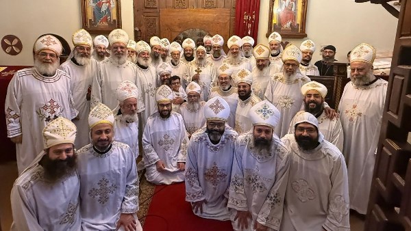 الأنبا رافائيل يشارك في مؤتمر كهنة وسط القاهرة حول “اللاهوت الدفاعي”
