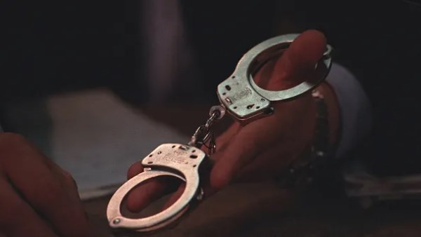 المساومة وصلت لغرف النوم!.. تفاصيل صادمة في واقعة مسؤول التعليم بالقليوبية