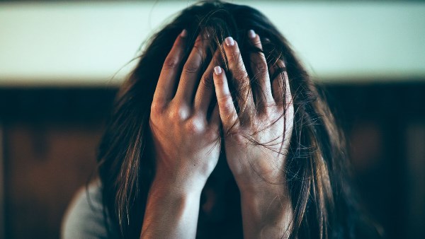 جريمة في غرف النوم.. إحالة سارق للجنايات هتك عرض فتاة داخل مسكنها بأكتوبر