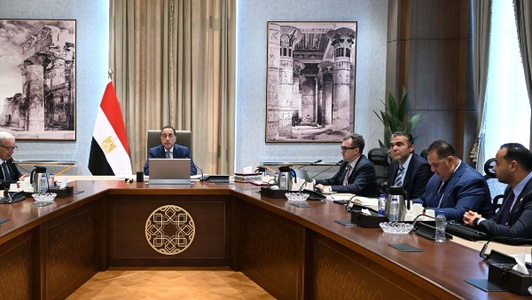 رئيس الوزراء يستعرض خطوات إعداد البرنامج التنفيذي الوطني لدعم ريادة الأعمال والابتكار