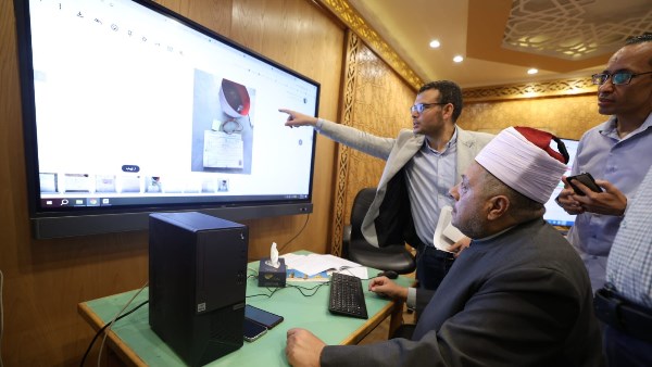 غرفة عمليات المعاهد الأزهرية تتابع حالة طالبة وضعت مولودها أثناء امتحانات الثانوية