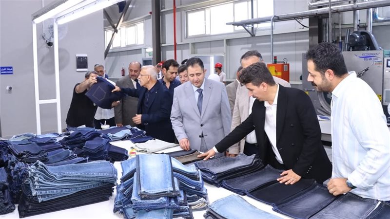محافظ دمياط يتفقد الشركة التركية للغزل والنسيج بالمنطقة الحرة