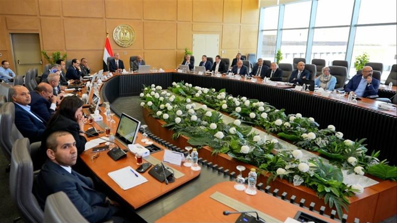 وزيرا الكهرباء والبترول يبحثان خطة مواجهة ارتفاع الأحمال خلال فصل الصيف