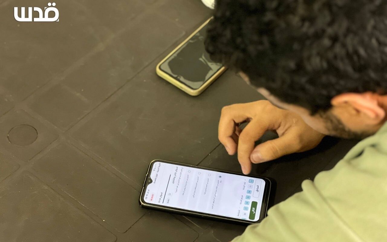 حرب إبادة واعتقالات وقيود.. هكذا انطلقت امتحانات الثانوية العامة في الضفة وغزة والقدس 