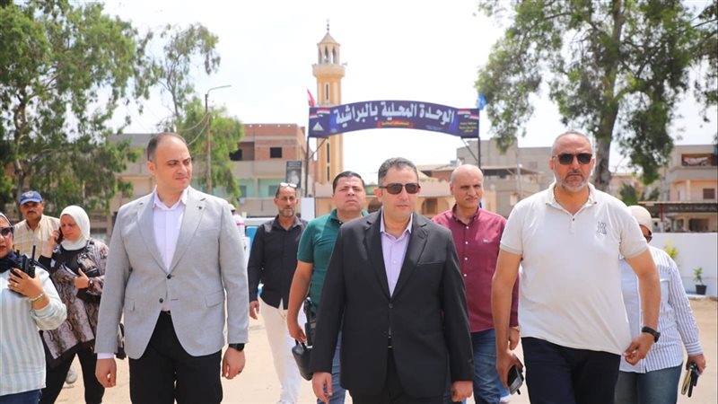 محافظ دمياط يتابع ميدانيا أعمال “خطوة لقرية أفضل” في فارسكور (صور)