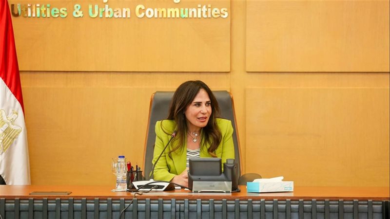 راندة المنشاوي: إطلاق التيار الكهربائي بمشروع “الإسكان الأخضر” بمدينة حدائق العاشر من رمضان