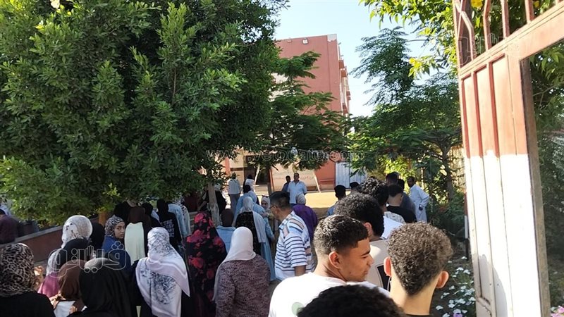 تشديد إجراءات تفتيش الطلاب بلجان الثانوية العامة في الإسماعيلية
