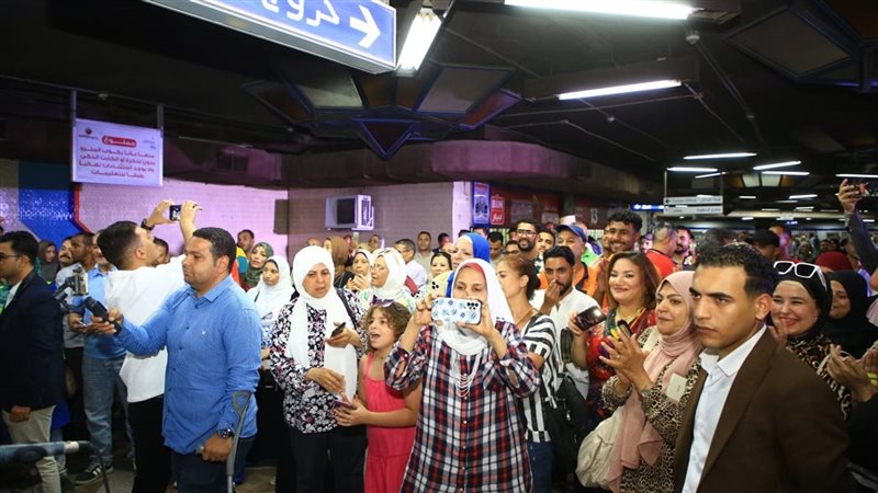 دار الأوبرا تُضيء محطة “الشهداء” التبادلية بعروض فنية في تعاون مشترك بين النقل والثقافة
