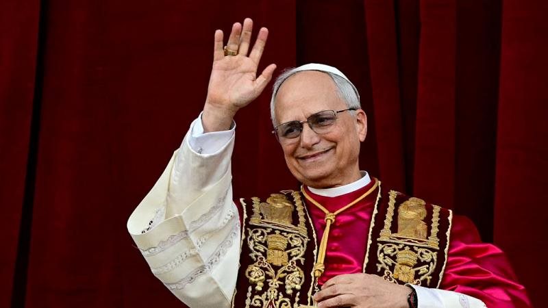 بابا الفاتيكان: الحوار أفضل من الحرب.. ونأمل في نجاح تفاهم إيران وأمريكا
