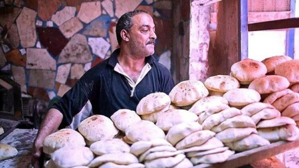 قرار صادم للمستفيدين.. أسباب توقف بطاقات الخبز لهذه الفئات