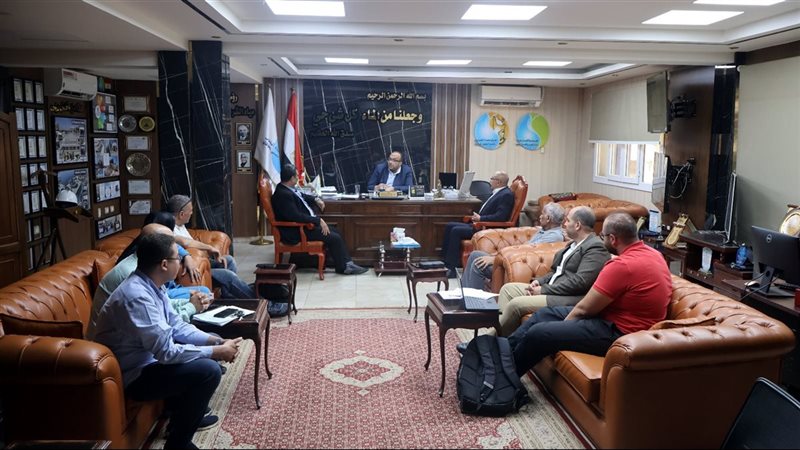 مياه سوهاج توقع عقد تنفيذ مشروع خدمية بقيمة 3.6 مليار
