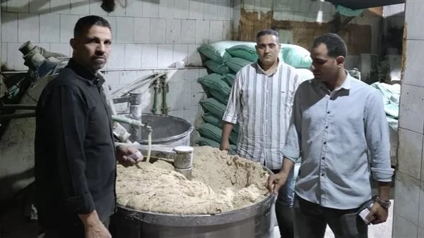 تحرير 26 محضرا تموينيا لمخابز مخالفة وضبط 23 شيكارة دقيق مدعم بالبحيرة
