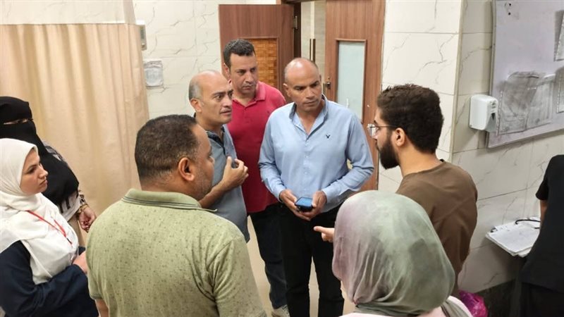 امتحانات الثانوية العامة 2026 بالمنيا، نقل إدارية وطالبة للمستشفى بعد إصابتهما بإعياء مفاجئ