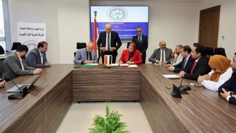 نقل الكهرباء توقع عقد إنشاء محطة محولات منيا القمح الجديدة بالشرقية
