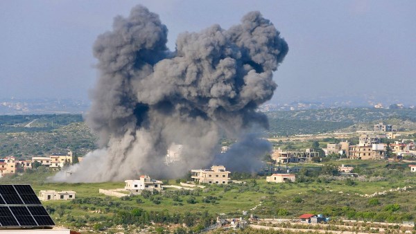 أكسيوس: إسرائيل أبلغت الإدارة الأمريكية أن هجمات حزب الله تمنحها حق الهجوم على بيروت